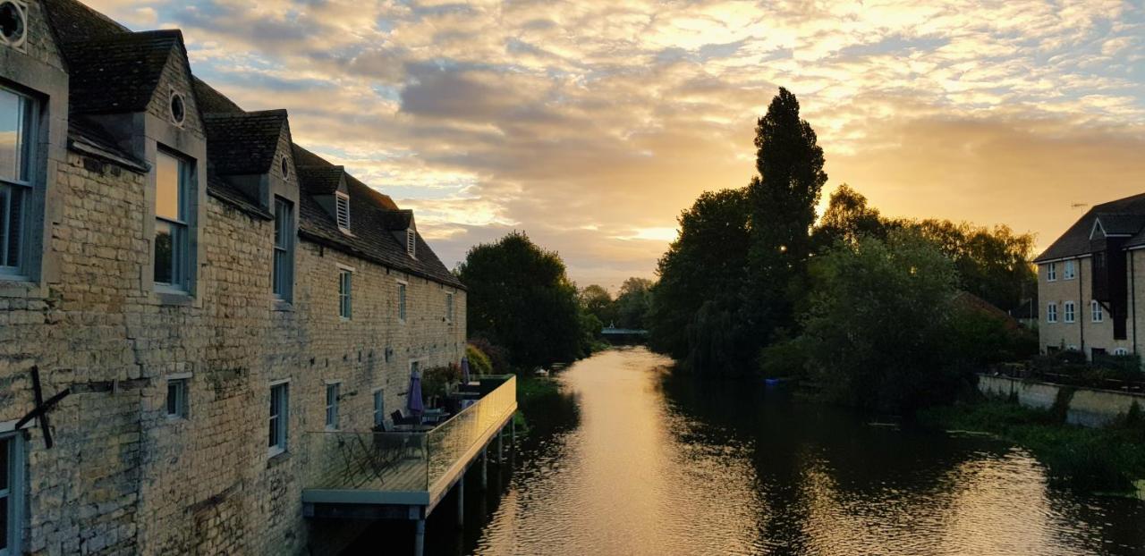 Riverside Stamford Stays Экстерьер фото